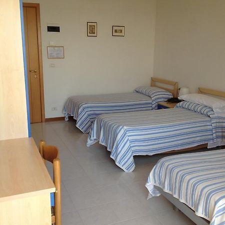 Casa Per Ferie Maria Assunta Hotel Lido di Jesolo Luaran gambar