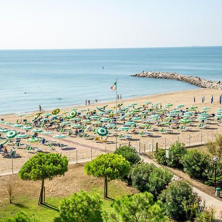 Casa Per Ferie Maria Assunta Hotel Lido di Jesolo Luaran gambar