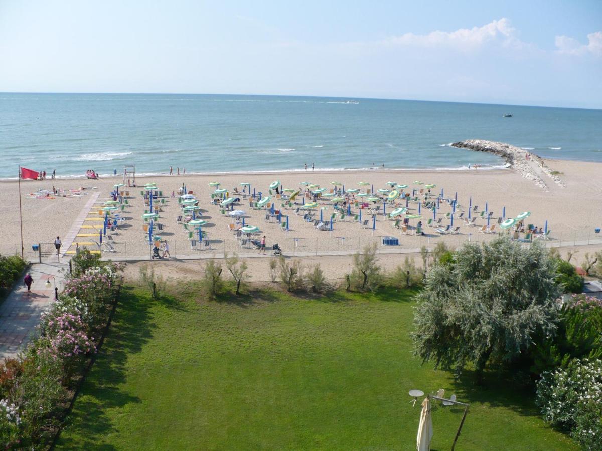 Casa Per Ferie Maria Assunta Hotel Lido di Jesolo Luaran gambar